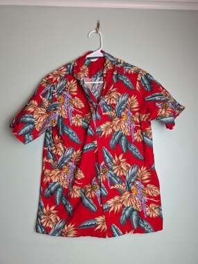 ​Tropical Retrostyle Mark Raysten Red Parrot Hawaiian Shirt